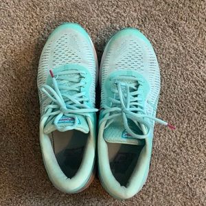 ASICS Gel Kayano 25 Turquoise Tennis Shoes